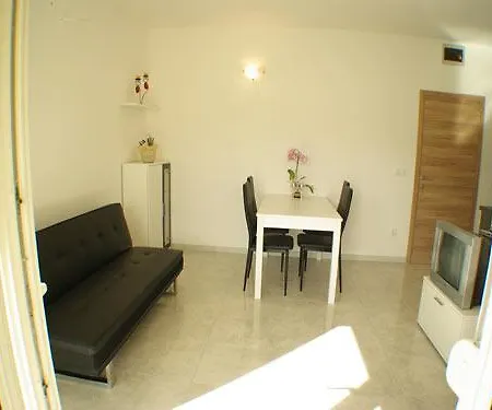 Apartment Apartman Slanica 2+1 Id 541