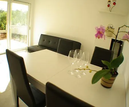 Apartment Apartman Slanica 2+1 Id 541